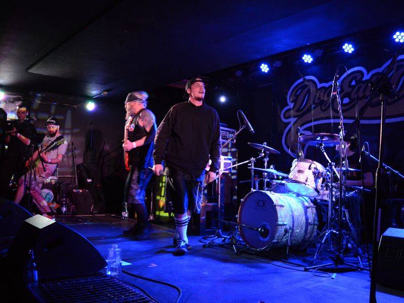 Dog Eat Dog zavítali v rámci českého turné do Rock Café, atmosféra byla skvělá