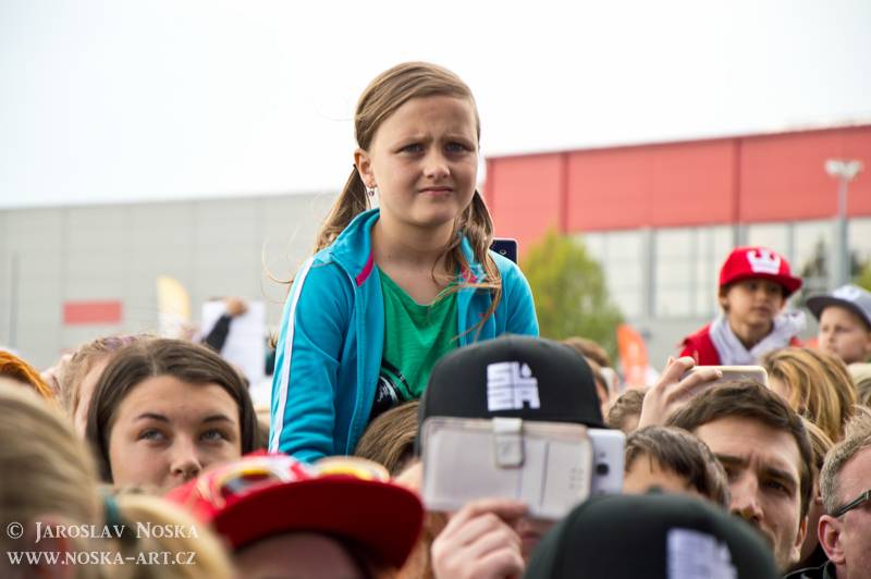 Utubering v Praze: Slza, ATMO music, Sebastian a YouTubeři se sešli v Letňanech