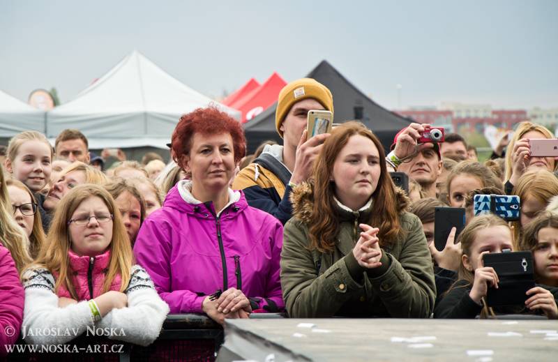 Utubering v Praze: Slza, ATMO music, Sebastian a YouTubeři se sešli v Letňanech