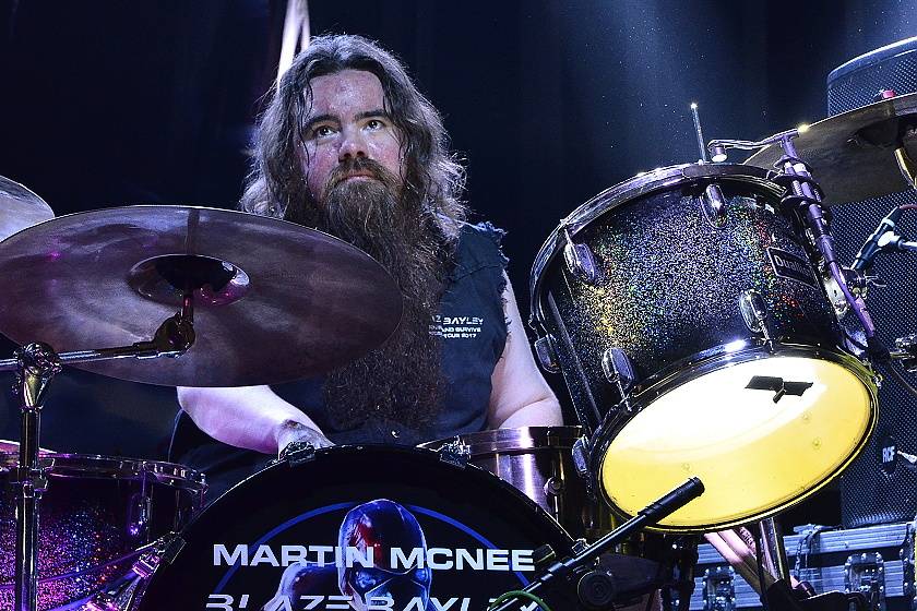 Bývalý zpěvák Iron Maiden Blaze Bayley slavil pálení čarodějnic v plzeňské Šeříkovce