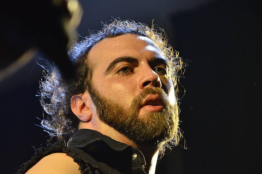 Bývalý zpěvák Iron Maiden Blaze Bayley slavil pálení čarodějnic v plzeňské Šeříkovce