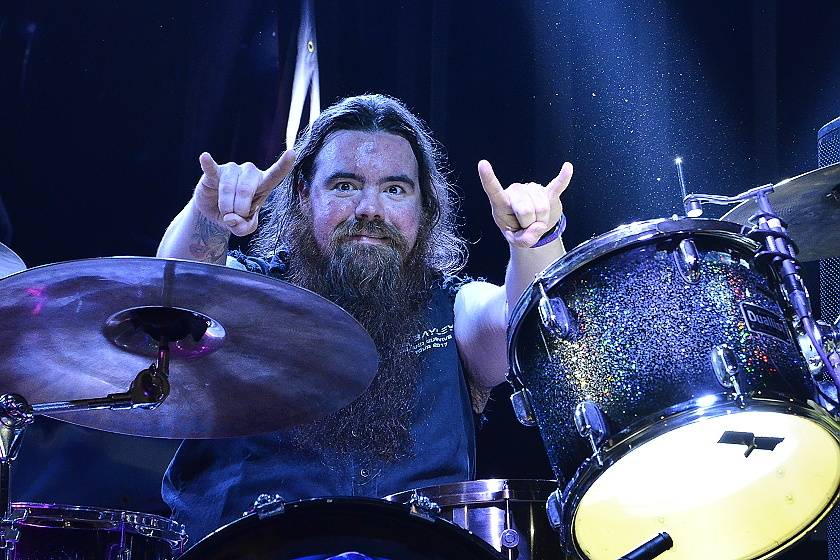 Bývalý zpěvák Iron Maiden Blaze Bayley slavil pálení čarodějnic v plzeňské Šeříkovce