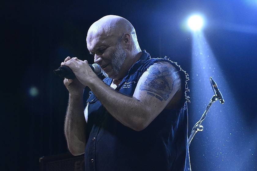 Bývalý zpěvák Iron Maiden Blaze Bayley slavil pálení čarodějnic v plzeňské Šeříkovce