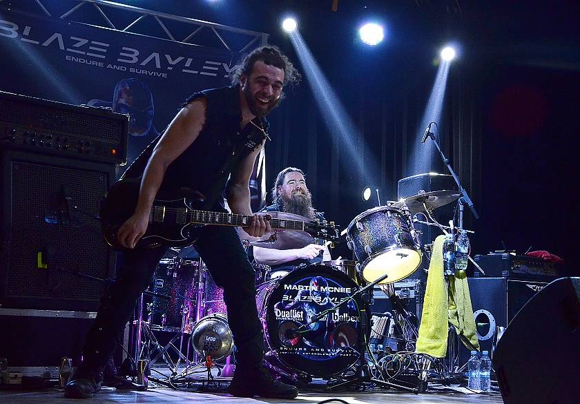 Bývalý zpěvák Iron Maiden Blaze Bayley slavil pálení čarodějnic v plzeňské Šeříkovce