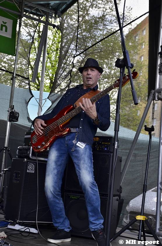 Milník času ve Chvojkových lomech: Starý psi, Postregenerace a další hráli v Plzni