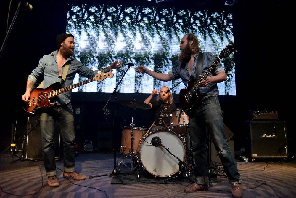 Bratrská kapela Pontiak přivezla do Prahy svůj psychedelický rock