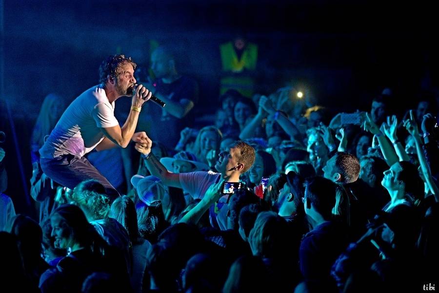 Zimní stadion v Českých Budějovicích ovládla hudební extraliga: Tomáš Klus, Lenny, Tata Bojs nebo Monkey Business