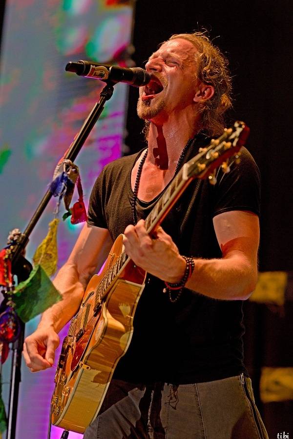 Zimní stadion v Českých Budějovicích ovládla hudební extraliga: Tomáš Klus, Lenny, Tata Bojs nebo Monkey Business