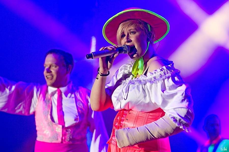 Zimní stadion v Českých Budějovicích ovládla hudební extraliga: Tomáš Klus, Lenny, Tata Bojs nebo Monkey Business