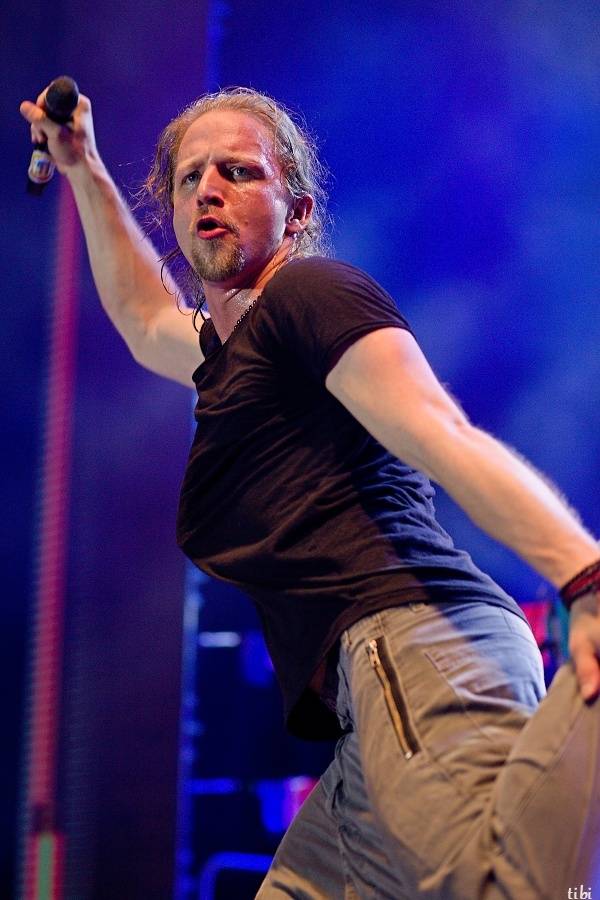 Zimní stadion v Českých Budějovicích ovládla hudební extraliga: Tomáš Klus, Lenny, Tata Bojs nebo Monkey Business