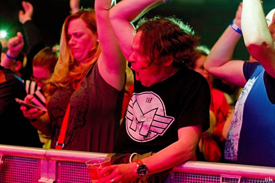 Zimní stadion v Českých Budějovicích ovládla hudební extraliga: Tomáš Klus, Lenny, Tata Bojs nebo Monkey Business