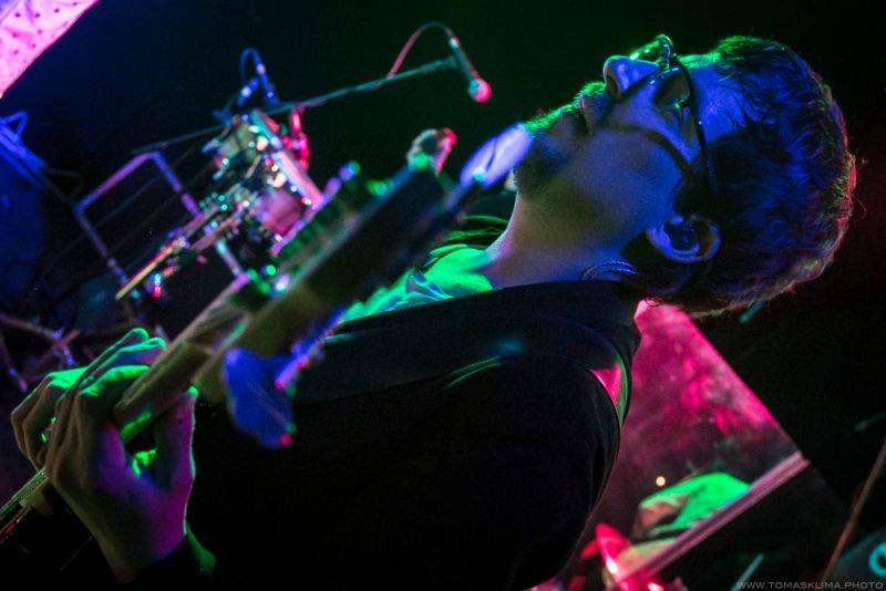 Chinaski pokřtili novou desku Není nám do pláče, kmotry se stali Taťána Kuchařová a Ondřej Brzobohatý