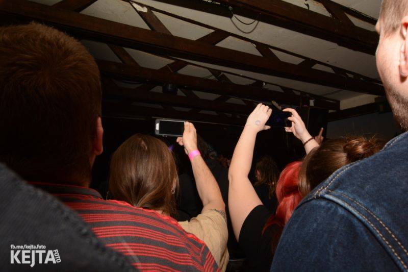 Davová psychóza v Praze rozvášnila fanoušky v rámci 30 Rokov Tour