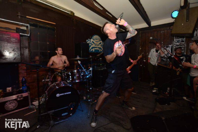 Davová psychóza v Praze rozvášnila fanoušky v rámci 30 Rokov Tour