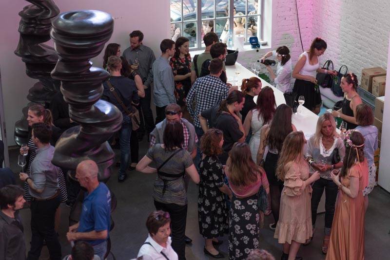 Bohyně z Vesny rozzářily pražskou Hauch Gallery