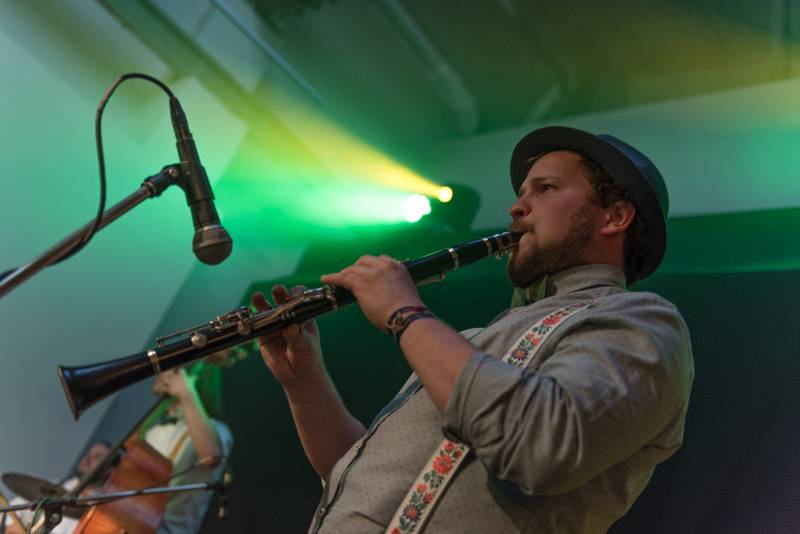 Bohyně z Vesny rozzářily pražskou Hauch Gallery