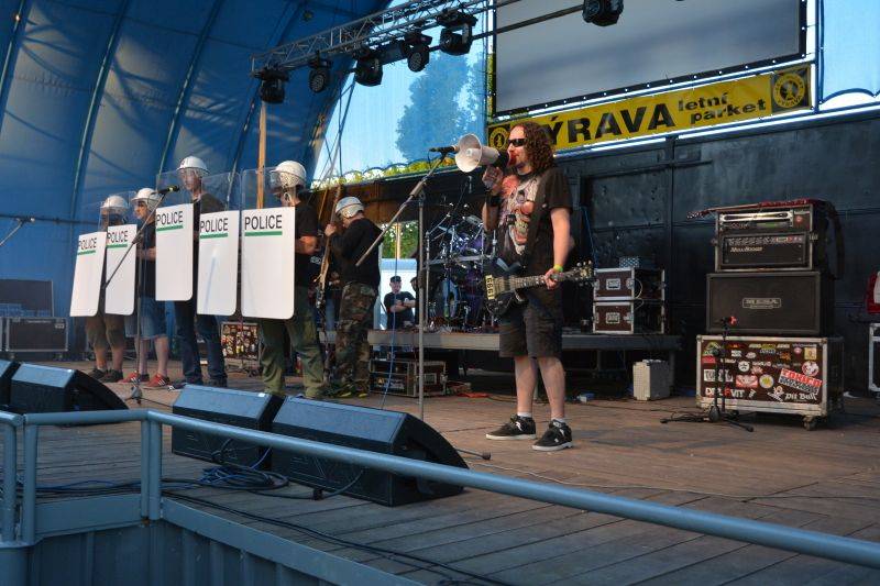 Letní parket Výrava zahájil sezónu s Horkýže Slíže, Vypsanou Fixou a De Bill Heads