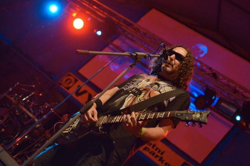 Letní parket Výrava zahájil sezónu s Horkýže Slíže, Vypsanou Fixou a De Bill Heads