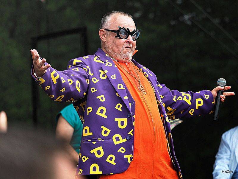 Tři sestry slavili v Braníku: Pivo teklo proudem, tančilo se pogo a vládla punková nálada