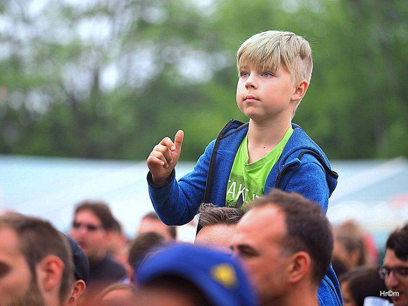 Tři sestry slavili v Braníku: Pivo teklo proudem, tančilo se pogo a vládla punková nálada
