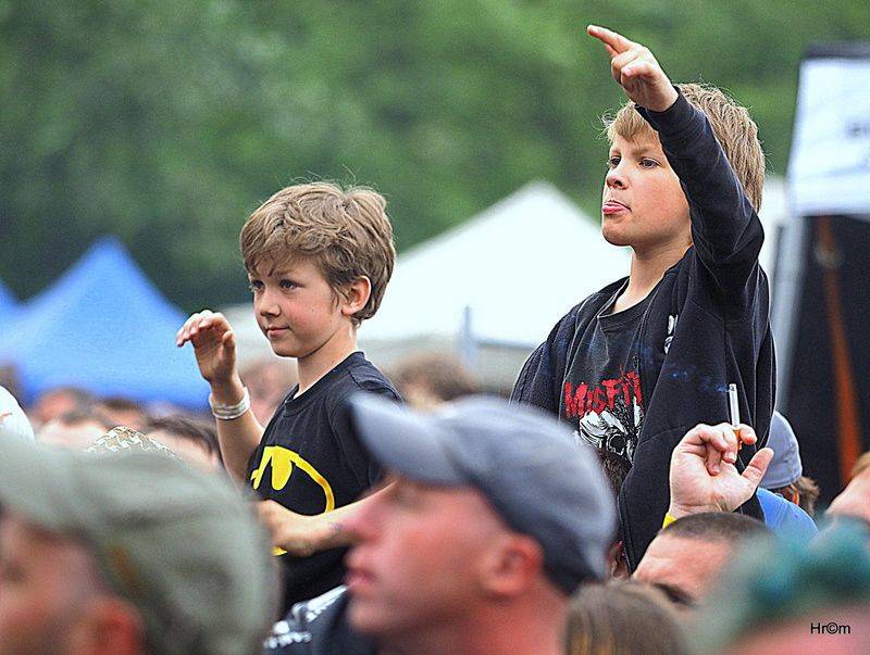 Tři sestry slavili v Braníku: Pivo teklo proudem, tančilo se pogo a vládla punková nálada