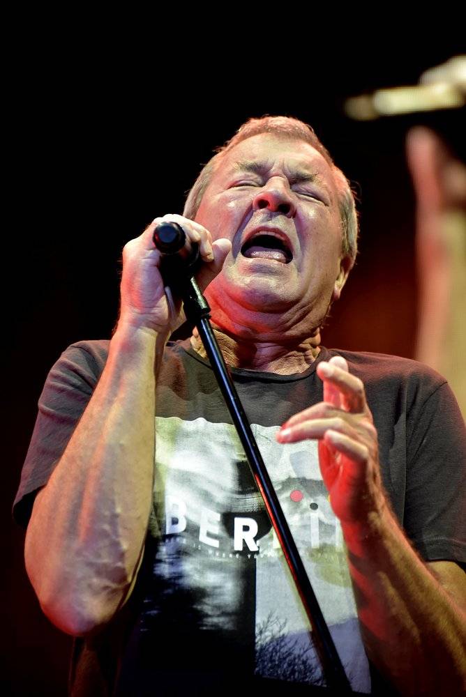 Deep Purple se vrátili do Prahy, britské hardrockové legendy rozbouřily O2 arenu