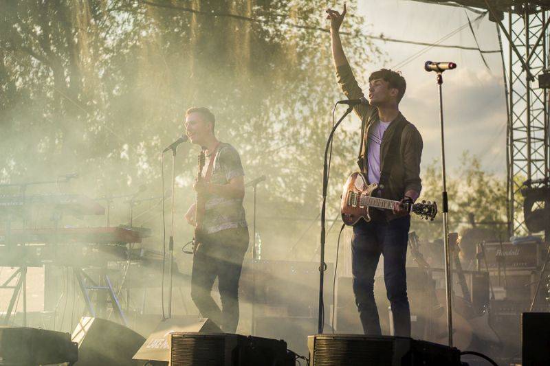 Monkey Business zavítali do Kavárny de Luxe. Ve Žlutých lázních převzali Zlatou desku