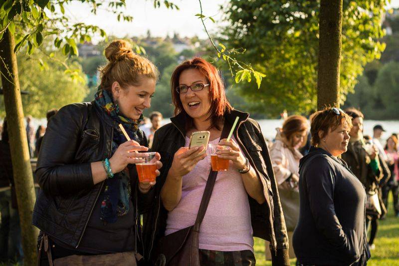 Monkey Business zavítali do Kavárny de Luxe. Ve Žlutých lázních převzali Zlatou desku