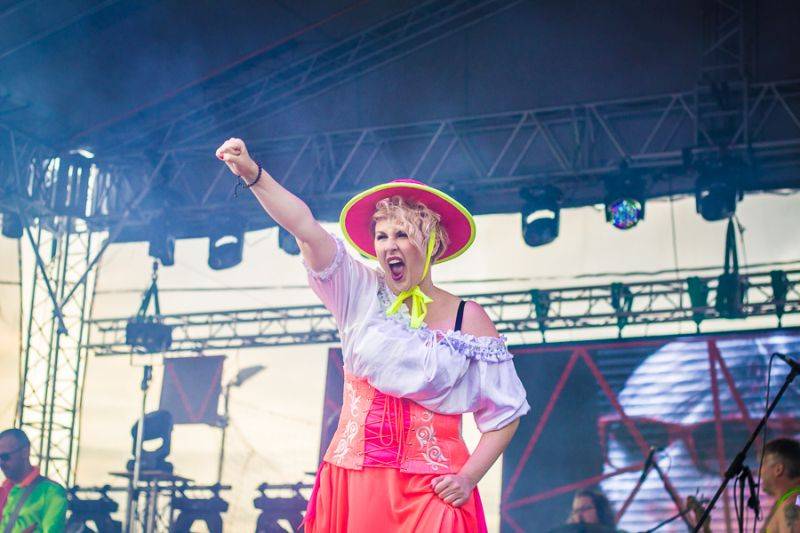 Monkey Business zavítali do Kavárny de Luxe. Ve Žlutých lázních převzali Zlatou desku