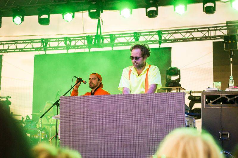 Monkey Business zavítali do Kavárny de Luxe. Ve Žlutých lázních převzali Zlatou desku