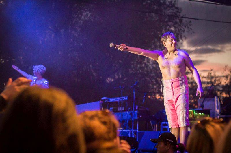 Monkey Business zavítali do Kavárny de Luxe. Ve Žlutých lázních převzali Zlatou desku