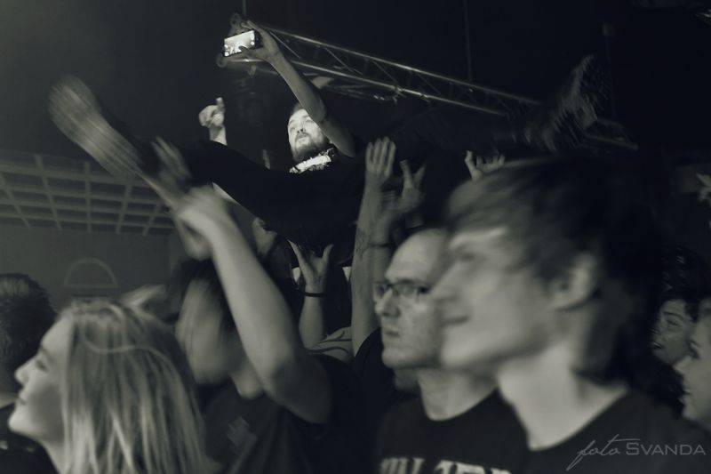 Ukrajinský uragán jménem Jinjer vtrhl na brněnskou Melodku