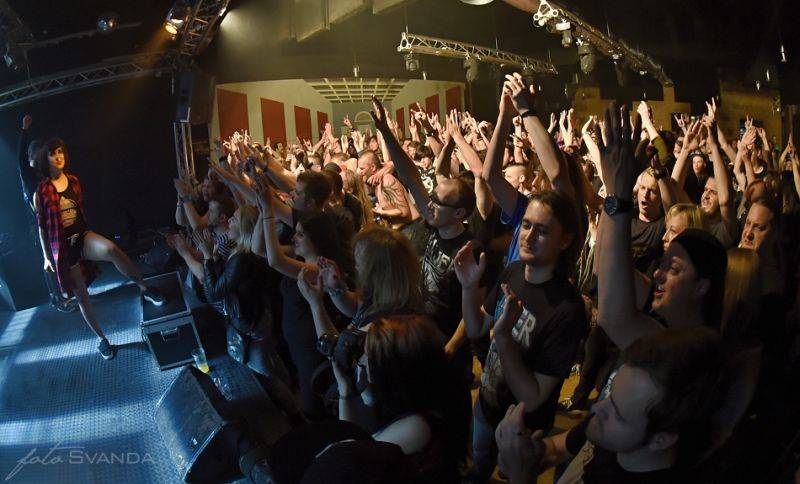 Ukrajinský uragán jménem Jinjer vtrhl na brněnskou Melodku