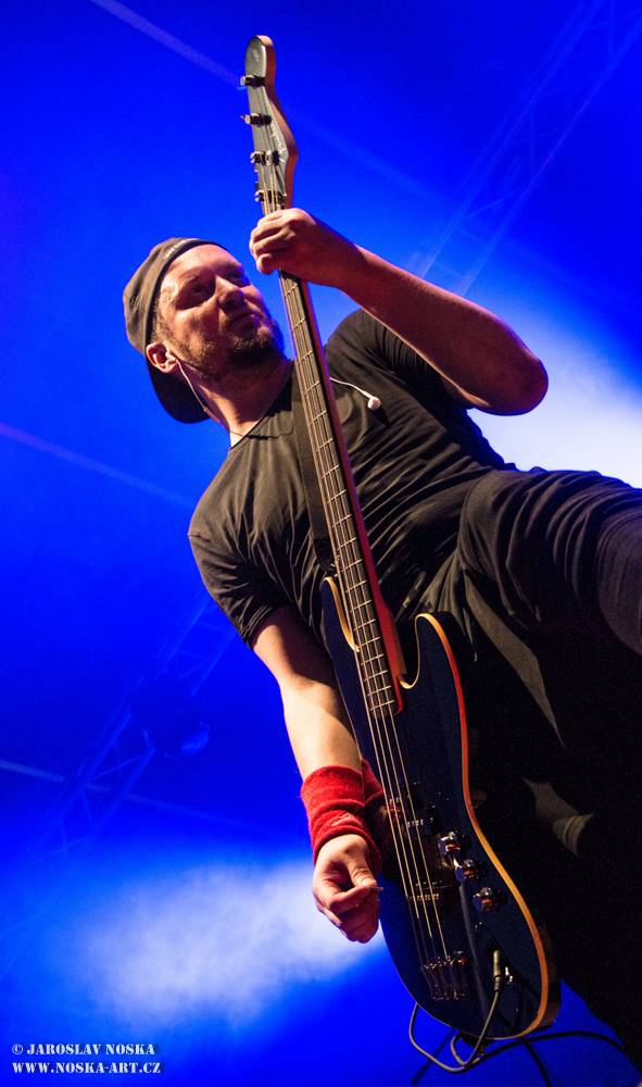 Majáles v Ostrově: Voxel, Pekař, UDG a další hráli v zámeckém parku