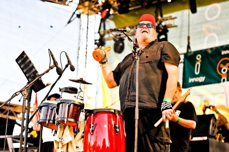 Víkend Mezi ploty: Bohnice ožily hudbou i divadlem, hráli Tomáš Klus, Aneta Langerová, Mňága a Žďorp a další