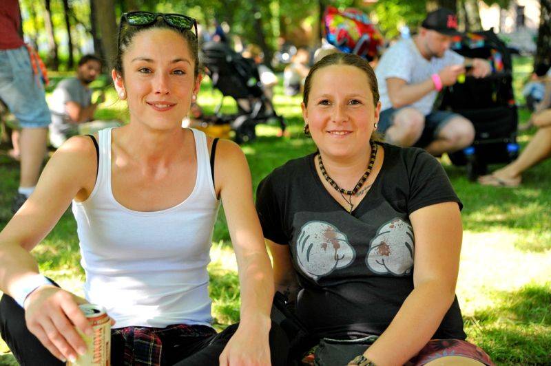 Víkend Mezi ploty: Bohnice ožily hudbou i divadlem, hráli Tomáš Klus, Aneta Langerová, Mňága a Žďorp a další