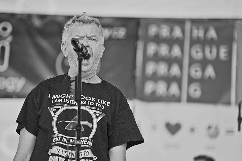 Víkend Mezi ploty: Bohnice ožily hudbou i divadlem, hráli Tomáš Klus, Aneta Langerová, Mňága a Žďorp a další