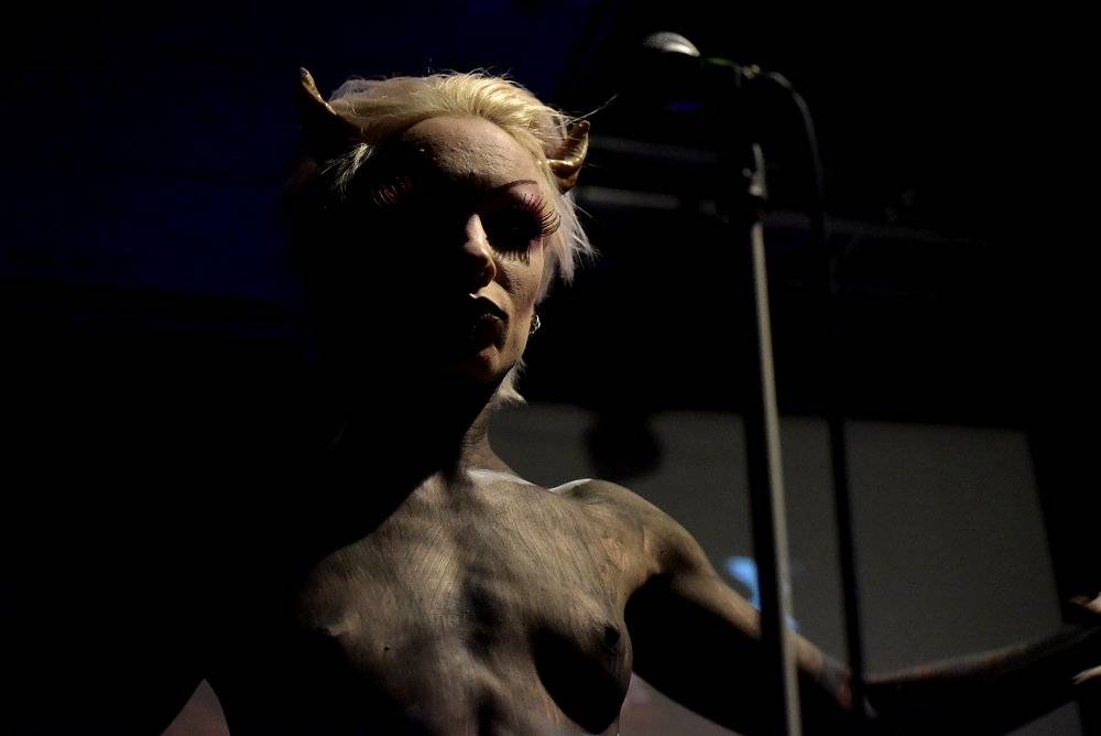 Grausame Töchter - Dekadence a nahota v pražské Nové Chmelnici