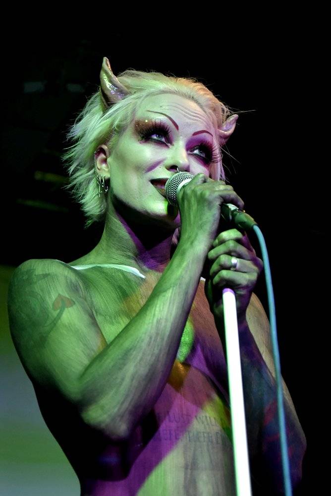 Grausame Töchter - Dekadence a nahota v pražské Nové Chmelnici