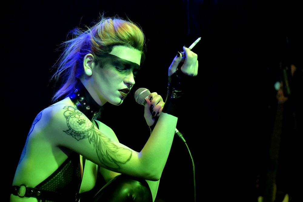 Grausame Töchter - Dekadence a nahota v pražské Nové Chmelnici