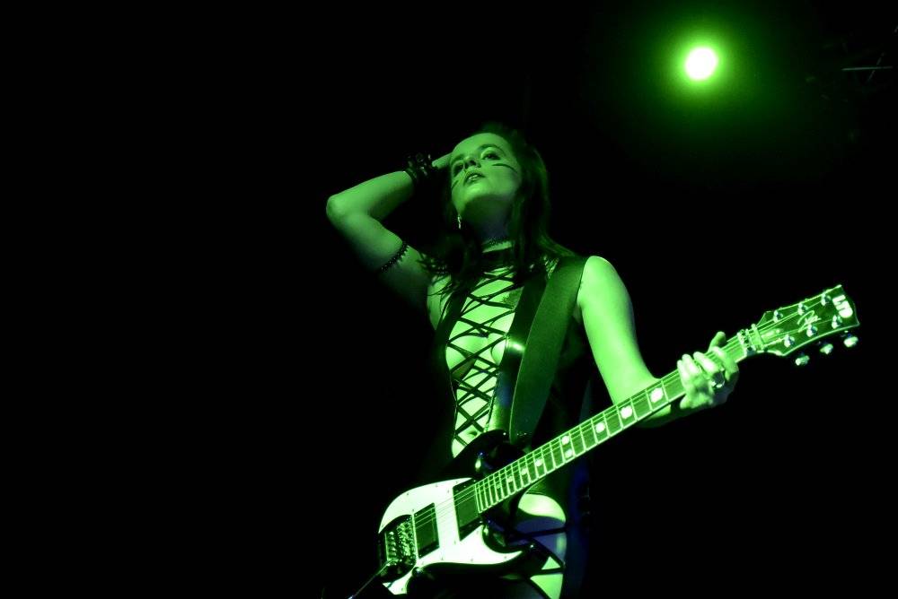 Grausame Töchter - Dekadence a nahota v pražské Nové Chmelnici