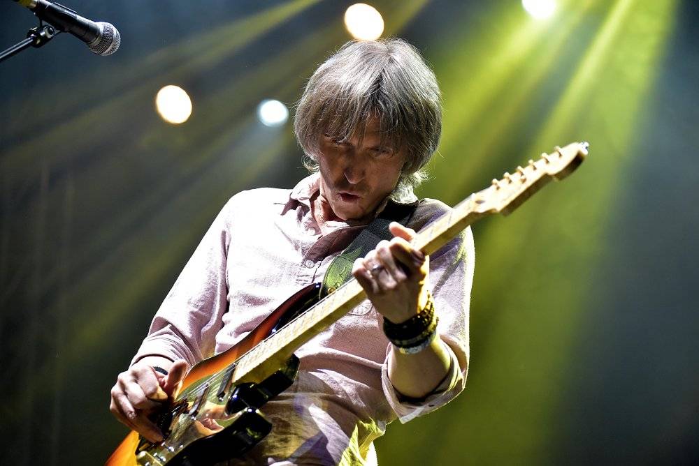 The Dire Straits Experience zahráli v Lucerně své hity z osmdesátých let