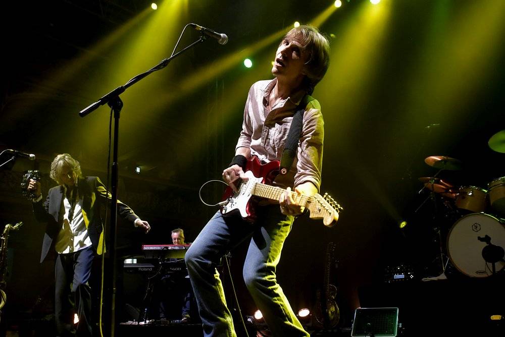 The Dire Straits Experience zahráli v Lucerně své hity z osmdesátých let