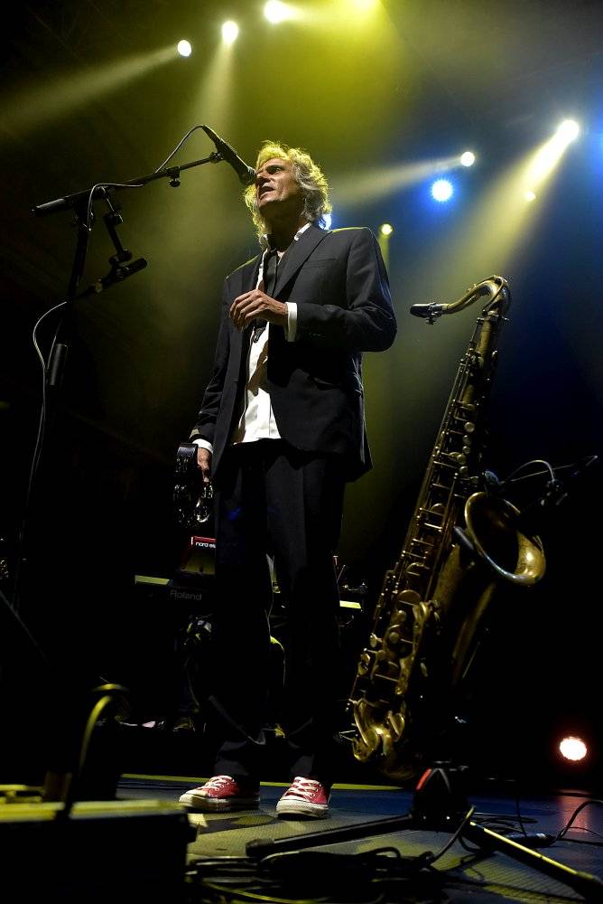 The Dire Straits Experience zahráli v Lucerně své hity z osmdesátých let