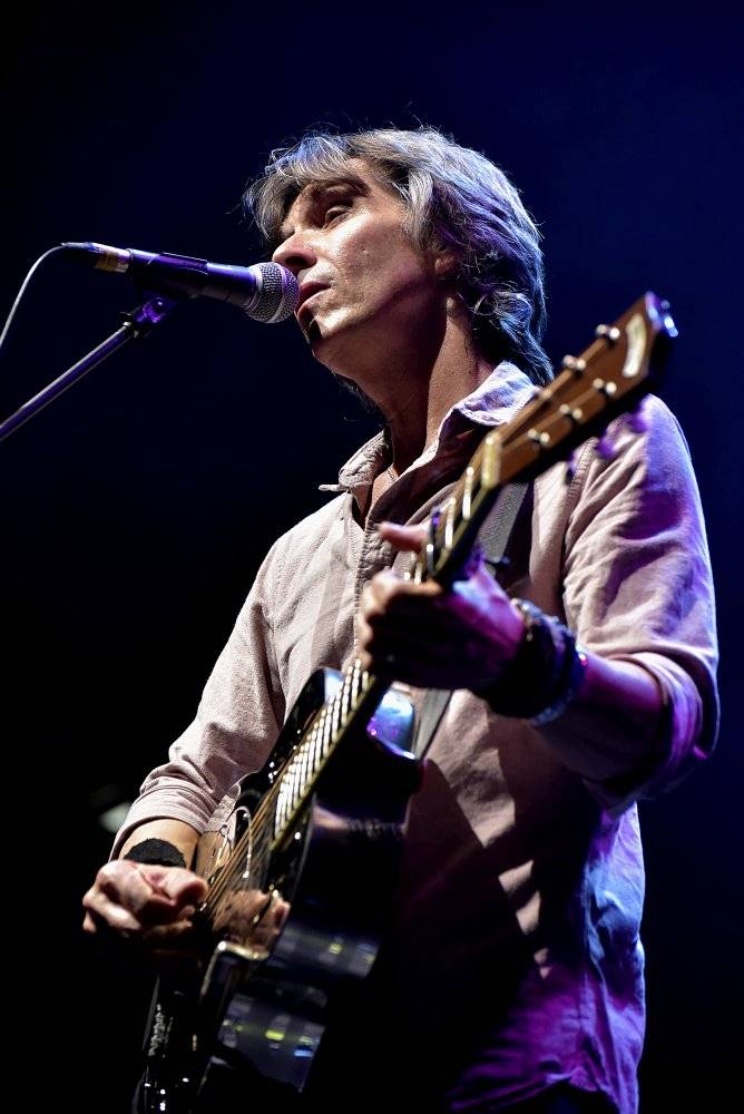 The Dire Straits Experience zahráli v Lucerně své hity z osmdesátých let