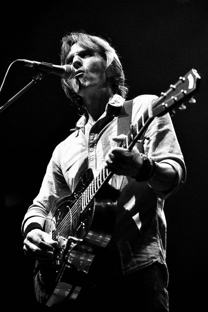 The Dire Straits Experience zahráli v Lucerně své hity z osmdesátých let