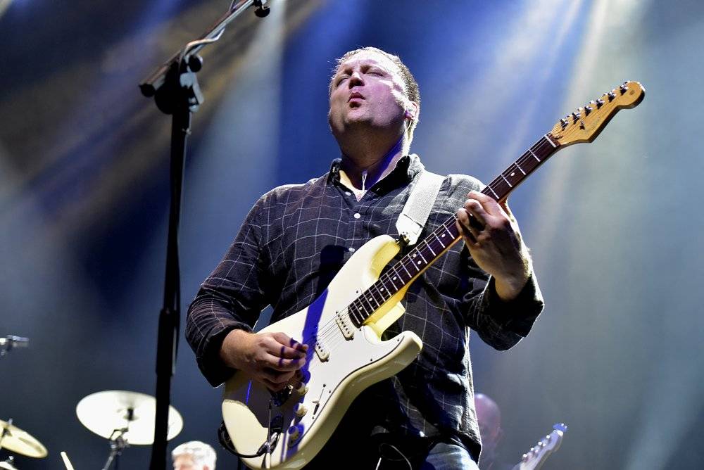 The Dire Straits Experience zahráli v Lucerně své hity z osmdesátých let