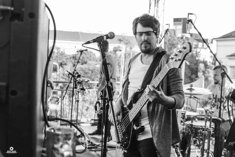 Chinaski zpívali na střeše, že jim není do pláče