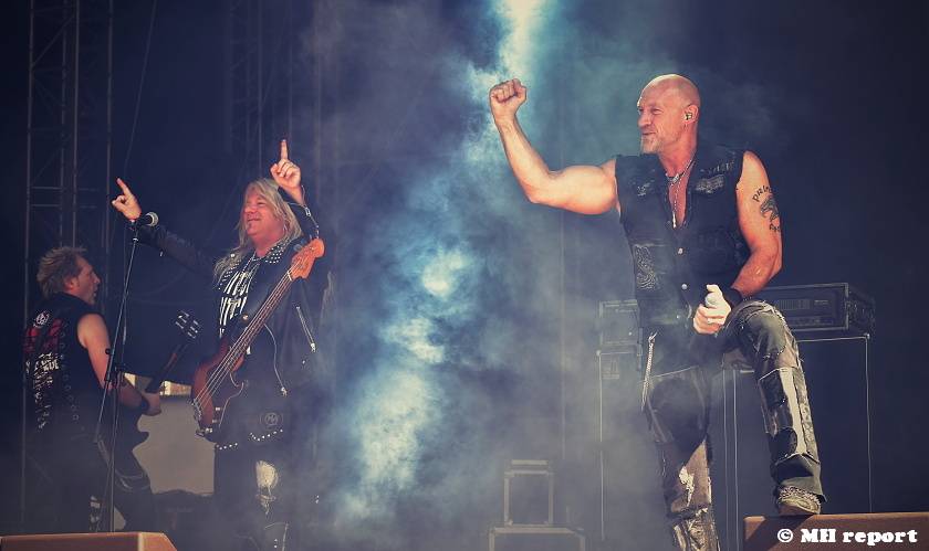 Metalfest v Plzni: První den metalového svátku ovládli Hammerfall, Airbourne nebo Primal Fear