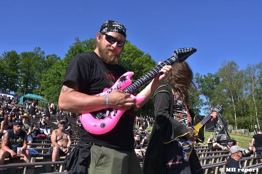 Metalfest v Plzni: První den metalového svátku ovládli Hammerfall, Airbourne nebo Primal Fear